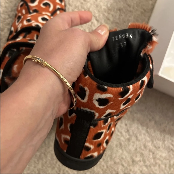 Nwt authentic Gucci girl boots pony/leather size 33 - Picture 8 of 8